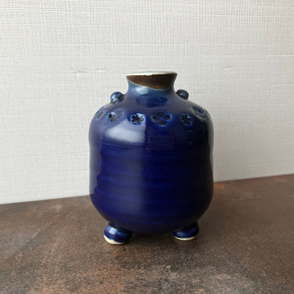 Small Vessel in Blue by Sky Mage