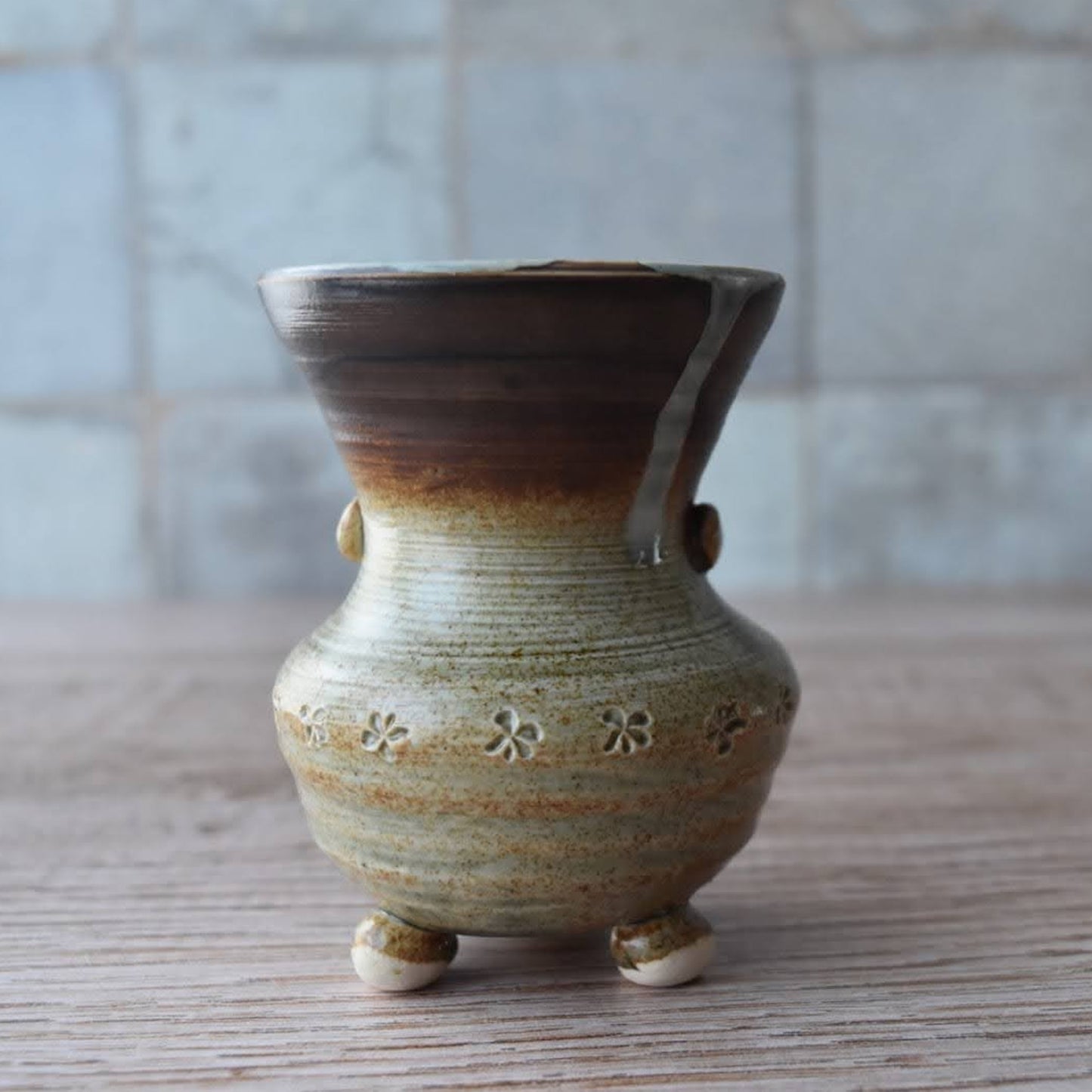 Small Vessel in Mocha by Sky Mage