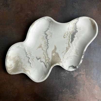 Curvy Tray by Fancy Concrete