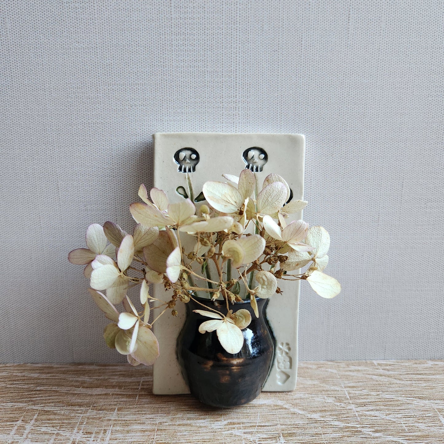Small Wall Vase by Sky Mage