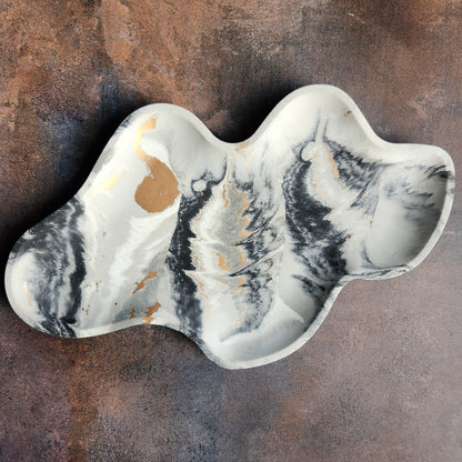 Curvy Tray by Fancy Concrete