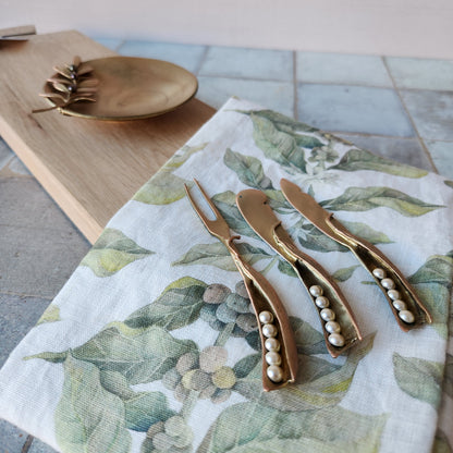 Peapod Hostess Set by Michael Michaud