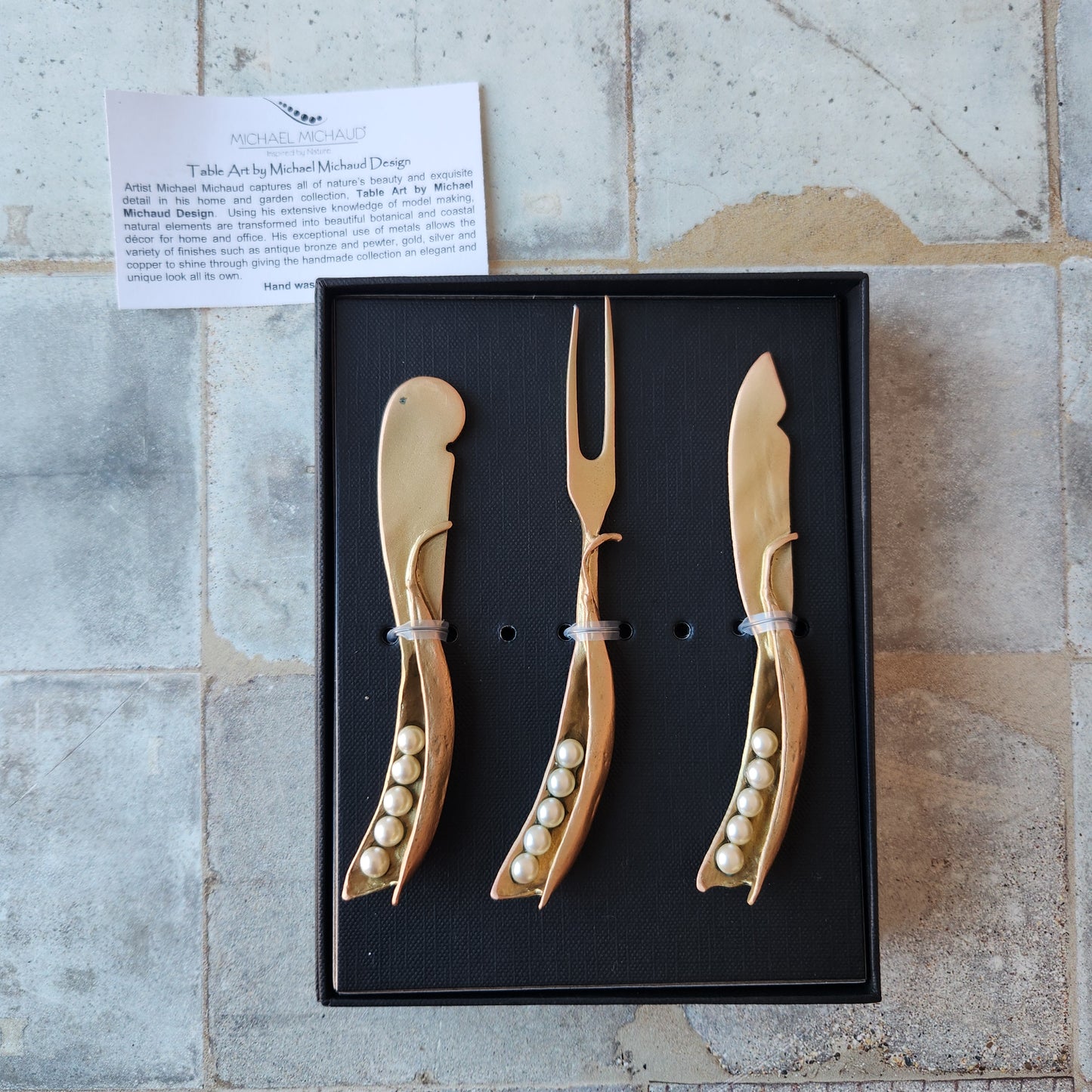 Peapod Hostess Set by Michael Michaud