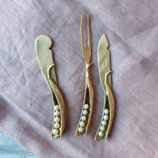 Peapod Hostess Set by Michael Michaud