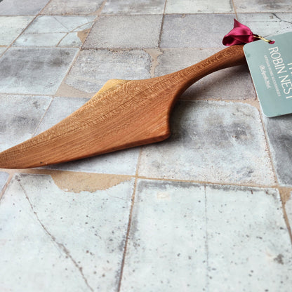 11" Pie Server - Bee's Oil Finish by Holland Bowl Mill