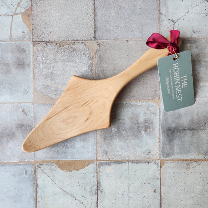 11" Pie Server - Bee's Oil Finish by Holland Bowl Mill