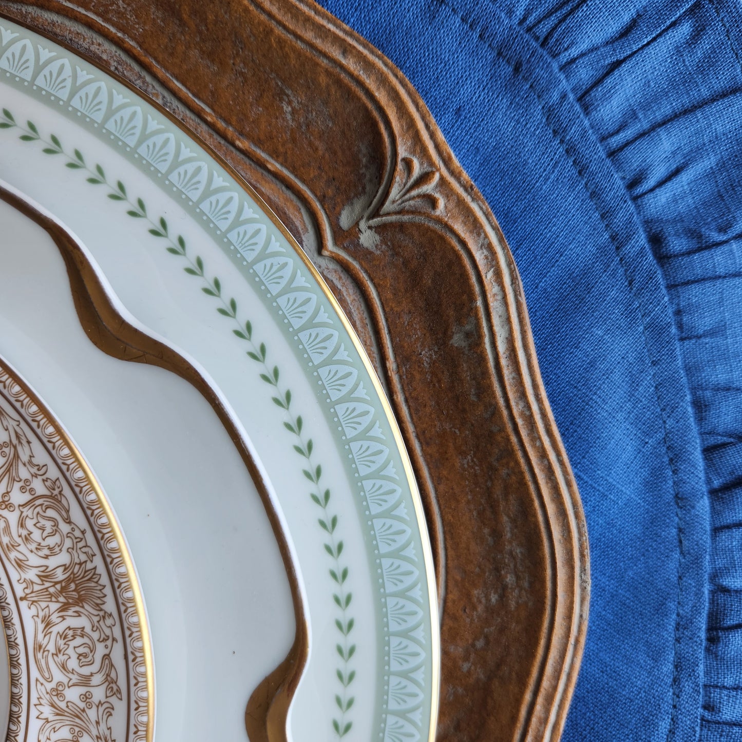 Florentino Wooden Scalloped Charger by Arte Italica & Crown Linen Designs