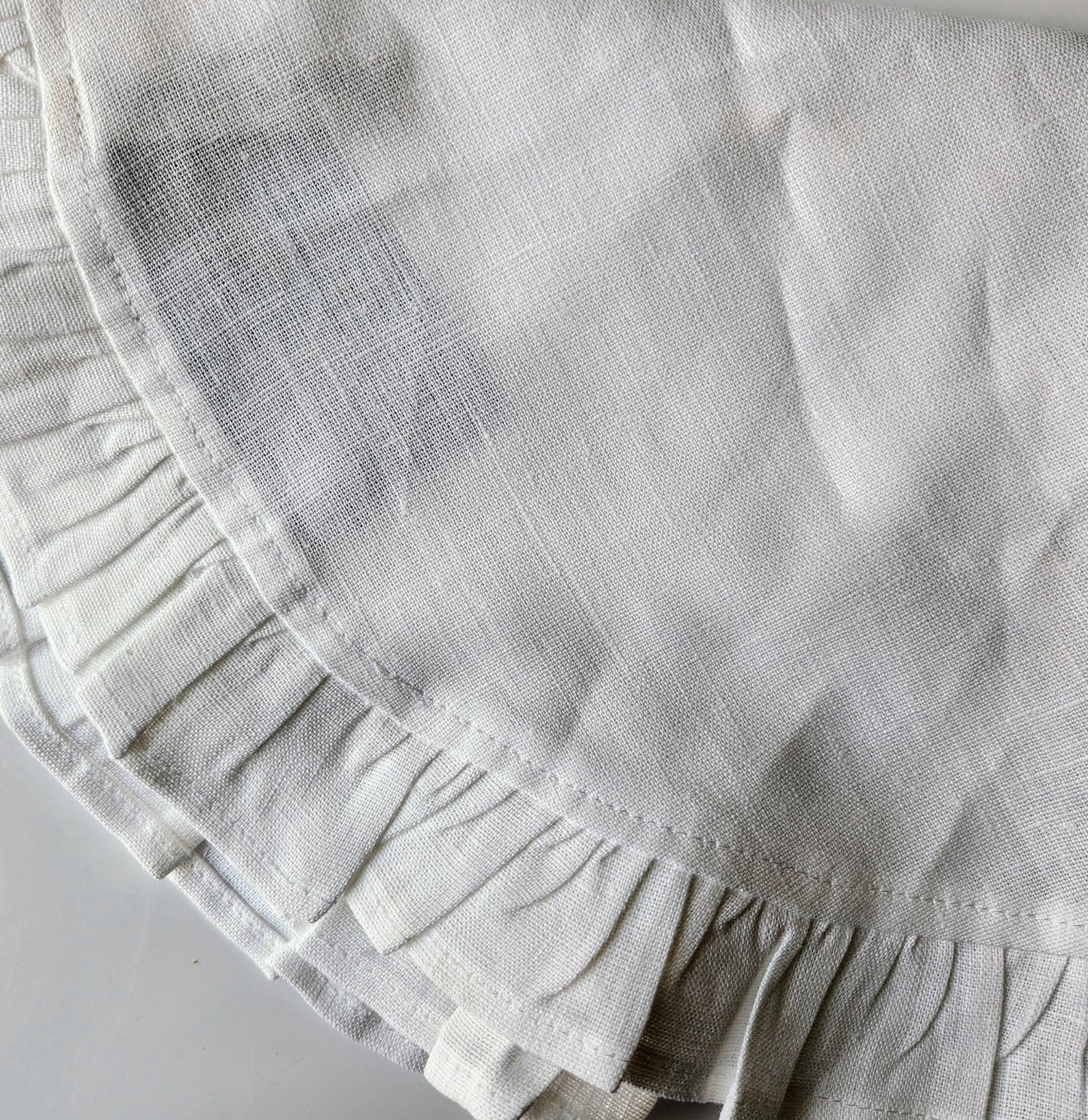Round Ruffle Linen Placemats by Arte Italica & Crown Linen Designs