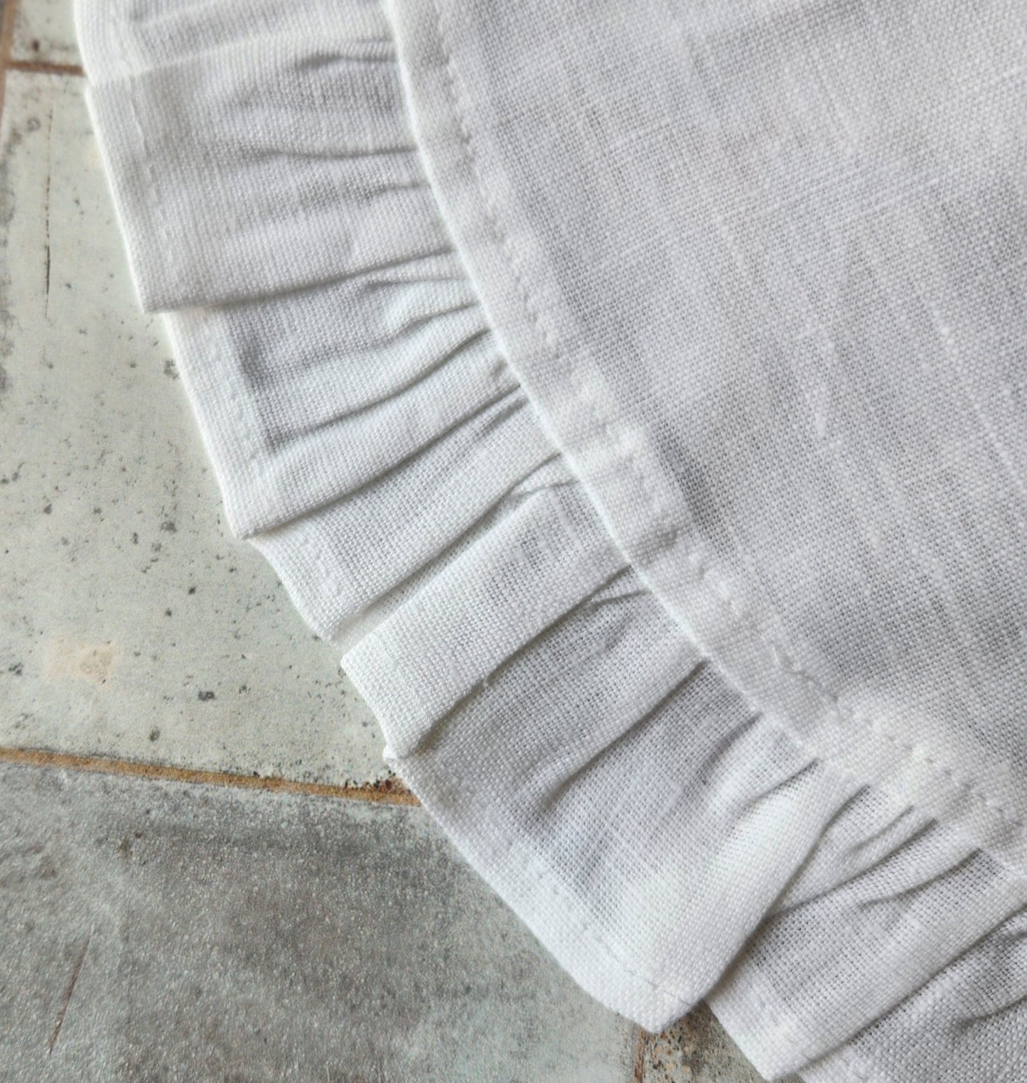 Round Ruffle Linen Placemats by Arte Italica & Crown Linen Designs