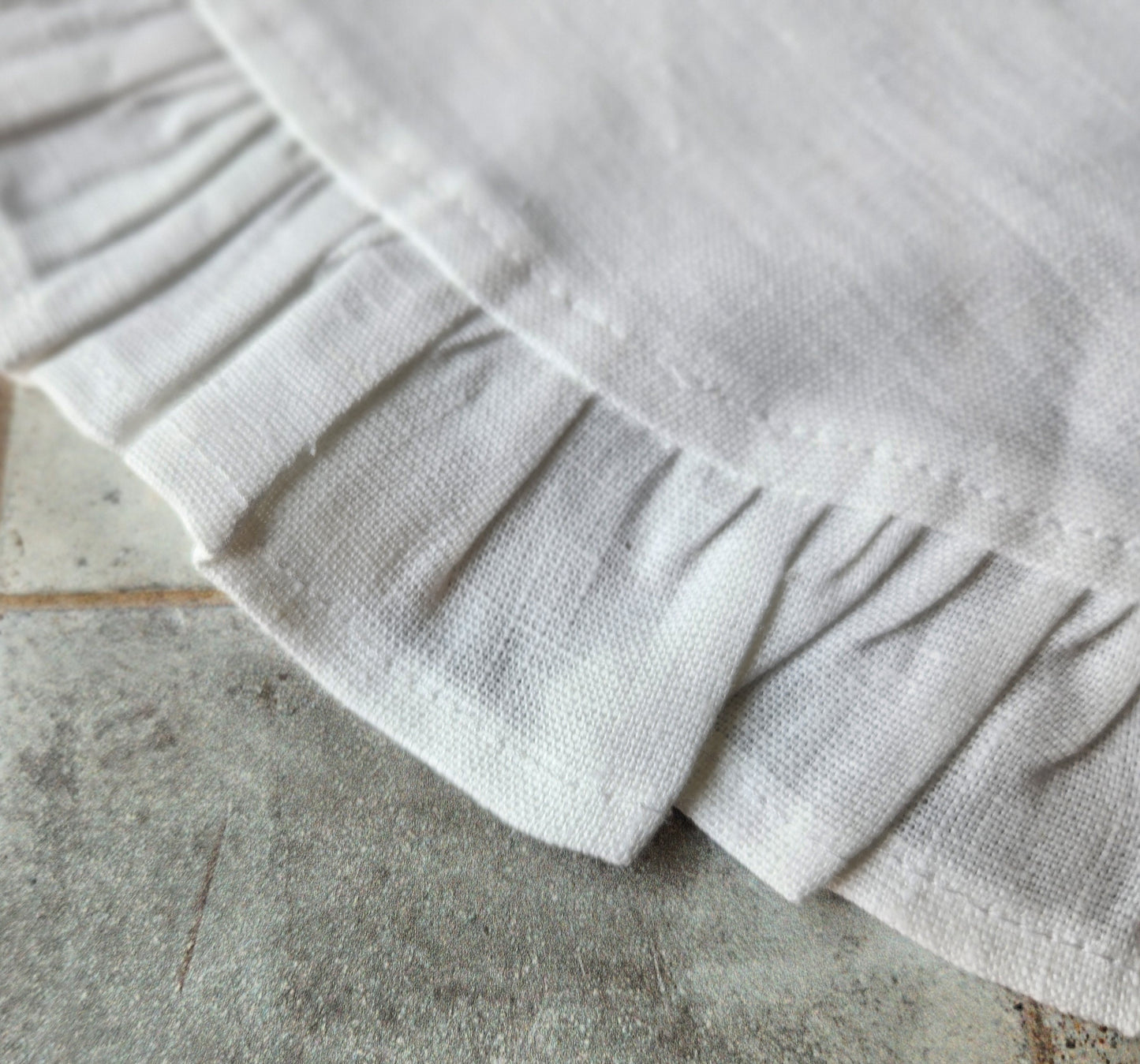 Round Ruffle Linen Placemats by Arte Italica & Crown Linen Designs