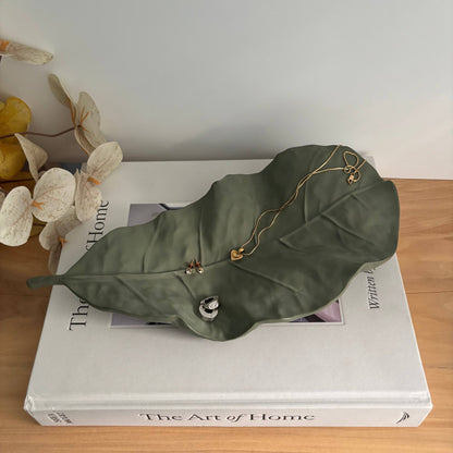 Sylva - Organic Leaf Tray by Fancy Concrete