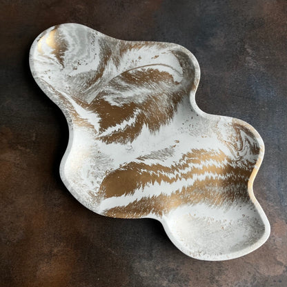 Curvy Tray by Fancy Concrete