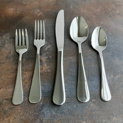 20 Piece Flatware Set in Patriot by Library Tabletop
