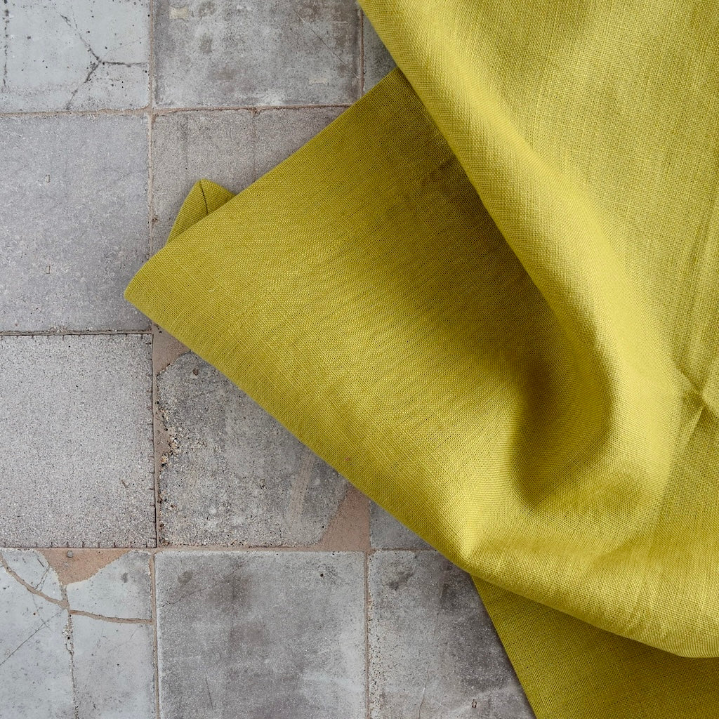 Heavyweight Linen Napkin in Pear by Rough Linen (Set of 4)