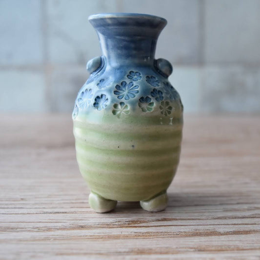 Small Vessel in Blue Daisy by Sky Mage