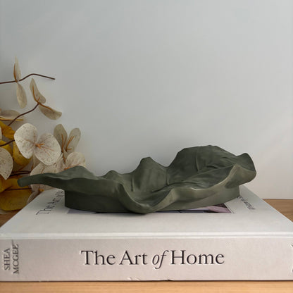 Sylva - Organic Leaf Tray by Fancy Concrete